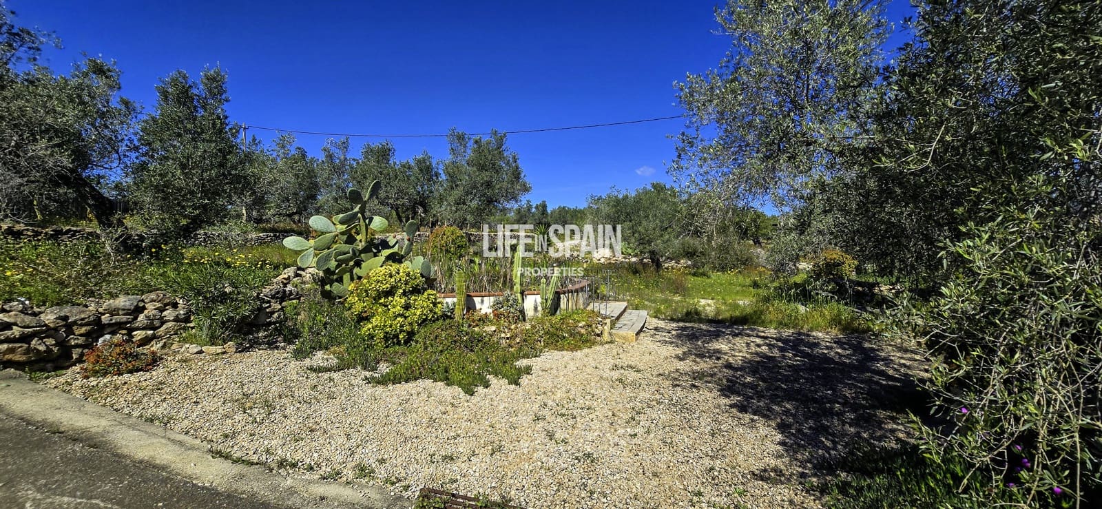 6 bedroom Finca/Country House for sale in L'Ampolla - € 390,000 (Ref: 9751489)