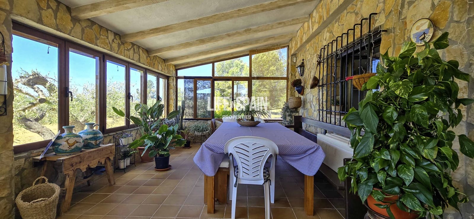 6 bedroom Finca/Country House for sale in L'Ametlla de Mar - € 640,000 (Ref: 9861216)