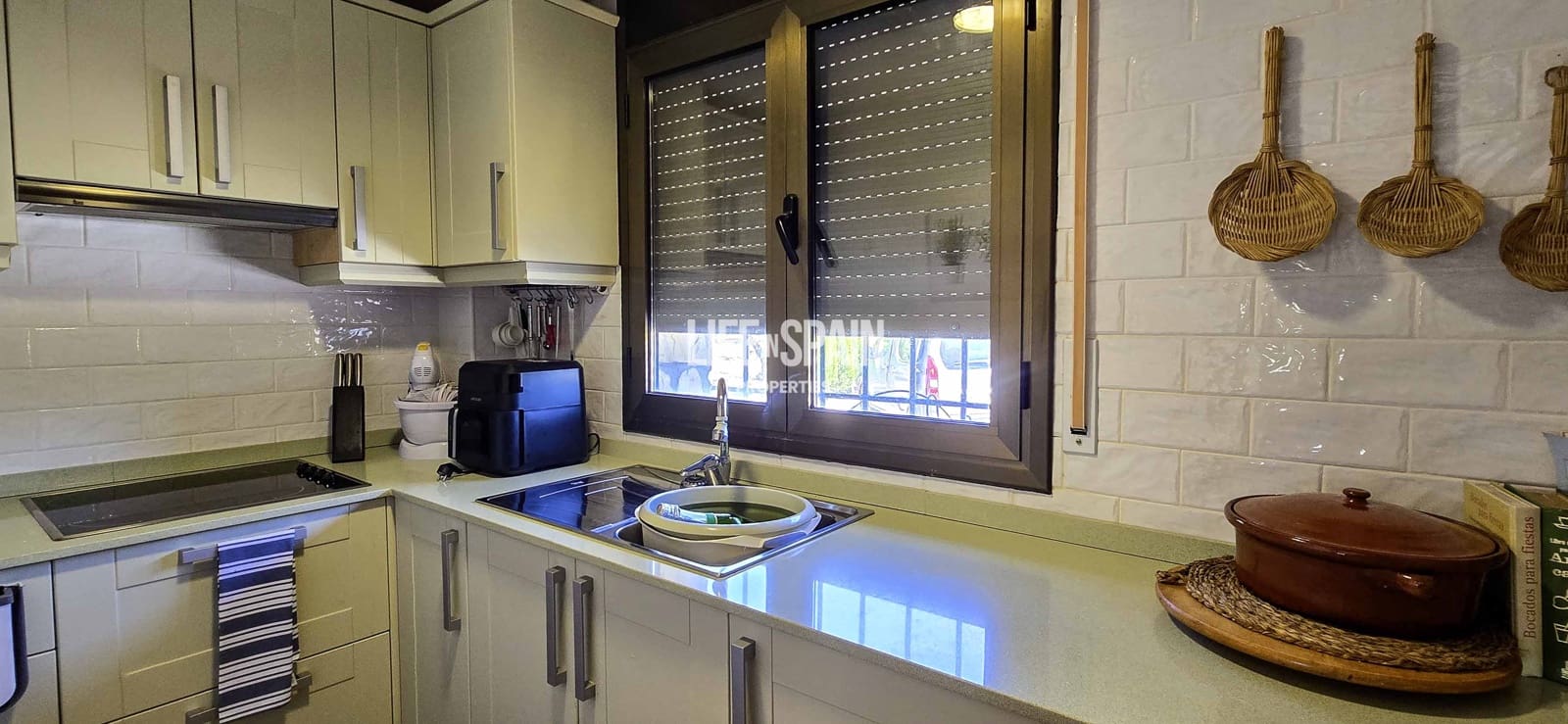 6 bedroom Finca/Country House for sale in L'Ametlla de Mar - € 640,000 (Ref: 9861216)