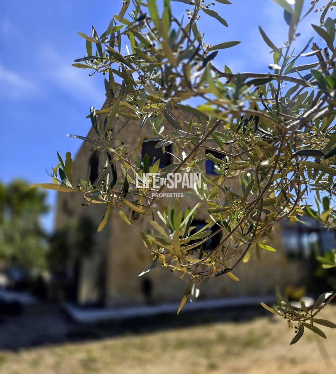 6 bedroom Finca/Country House for sale in L'Ametlla de Mar - € 640,000 (Ref: 9861216)