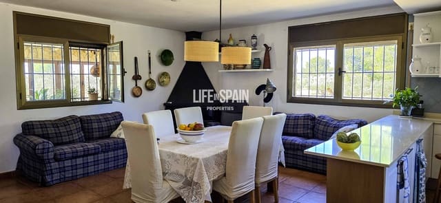 6 Zimmer Finca/Landgut zu verkaufen in L'Ametlla de Mar - 640.000 € (Ref: 9861216)