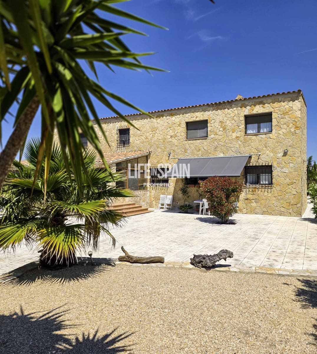 6 bedroom Finca/Country House for sale in L'Ametlla de Mar - € 640,000 (Ref: 9861216)