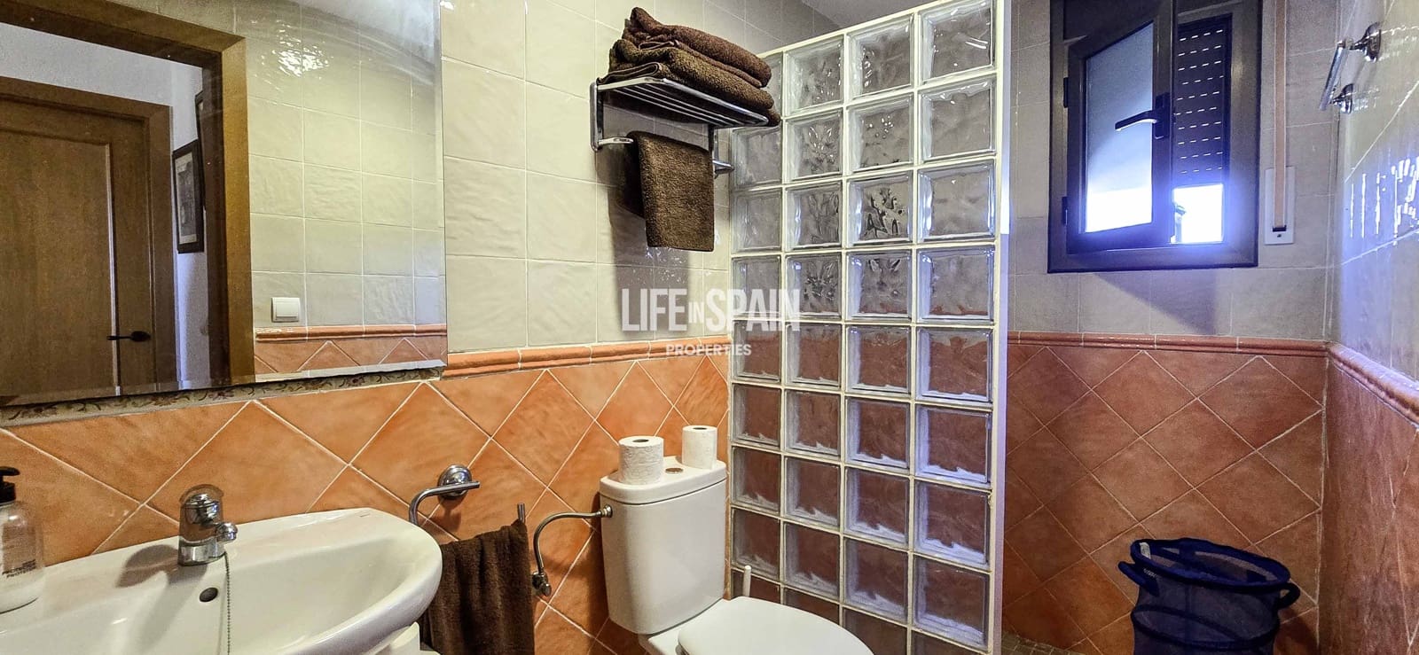 6 bedroom Finca/Country House for sale in L'Ametlla de Mar - € 640,000 (Ref: 9861216)