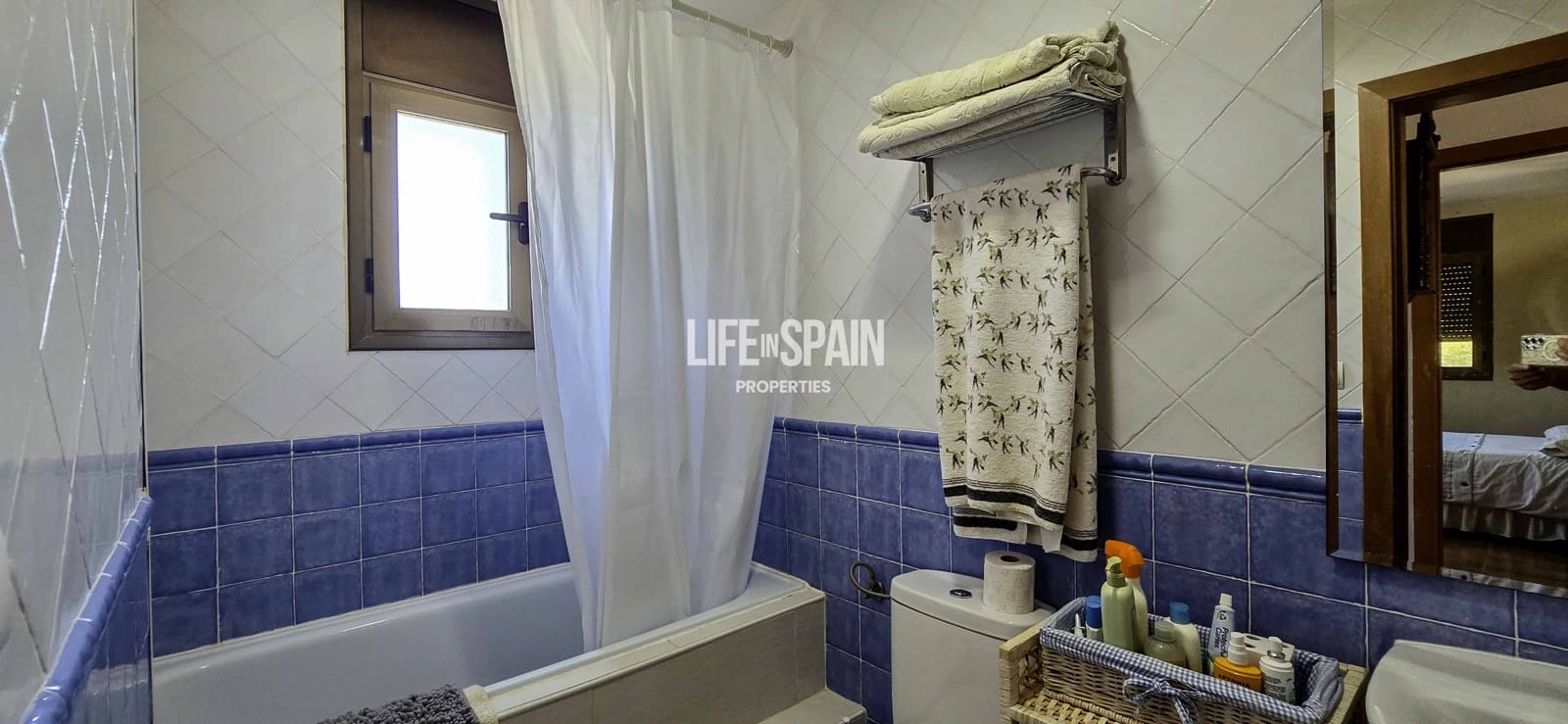 6 bedroom Finca/Country House for sale in L'Ametlla de Mar - € 640,000 (Ref: 9861216)