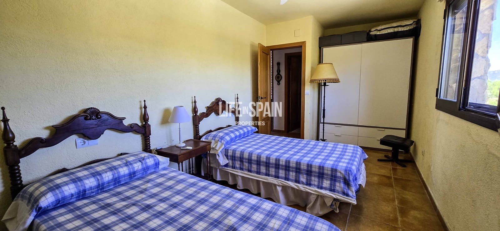 6 bedroom Finca/Country House for sale in L'Ametlla de Mar - € 640,000 (Ref: 9861216)