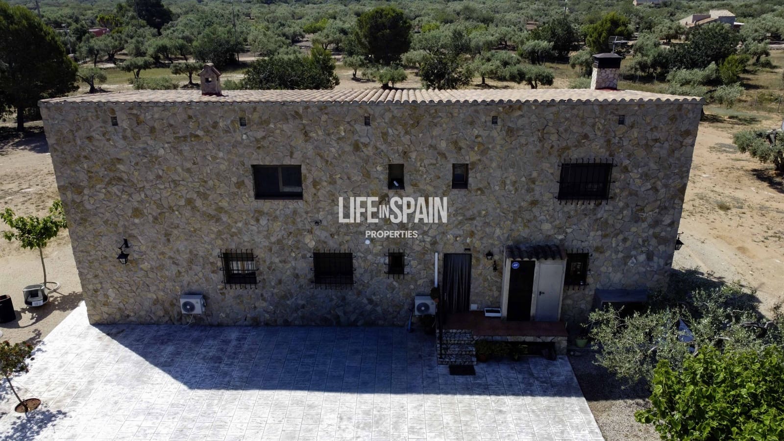 6 bedroom Finca/Country House for sale in L'Ametlla de Mar - € 640,000 (Ref: 9861216)