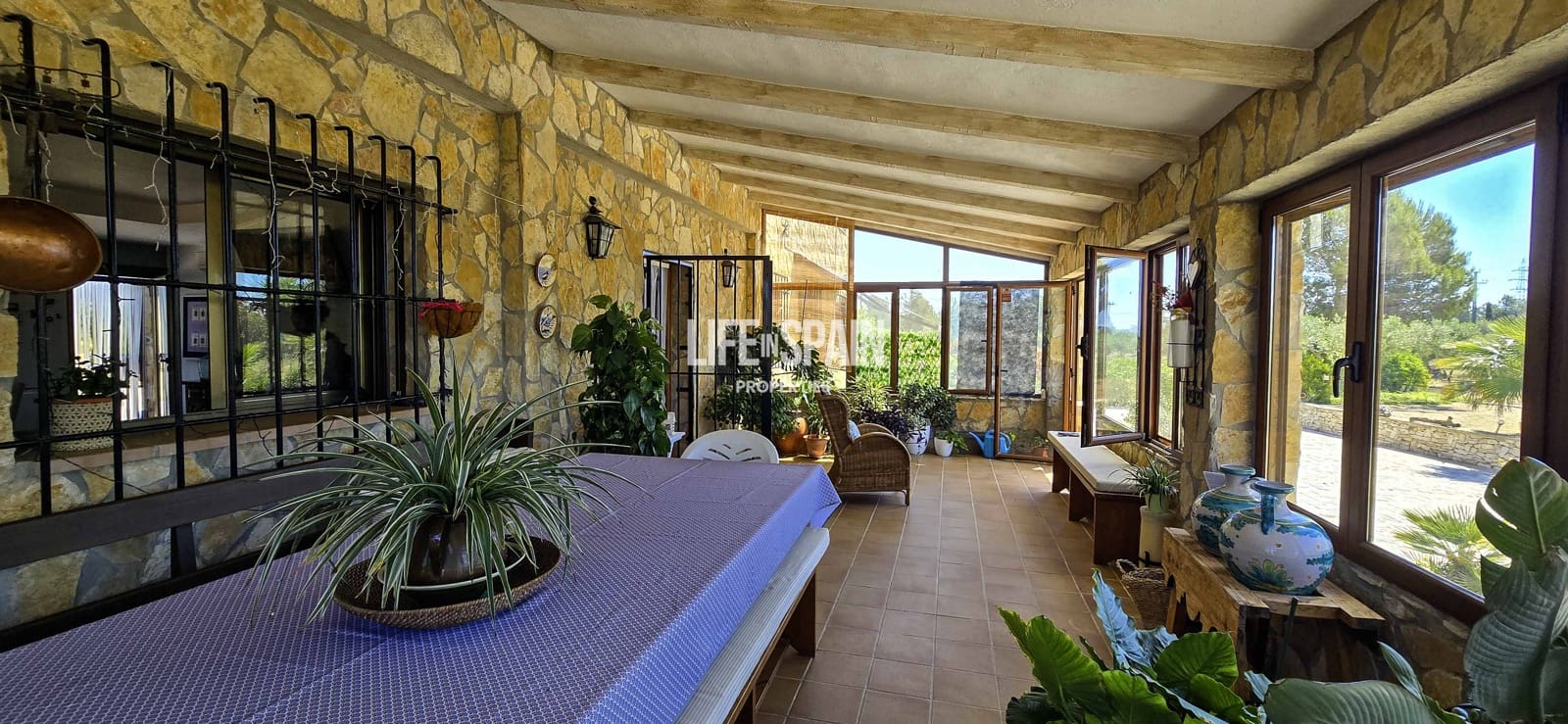 6 bedroom Finca/Country House for sale in L'Ametlla de Mar - € 640,000 (Ref: 9861216)