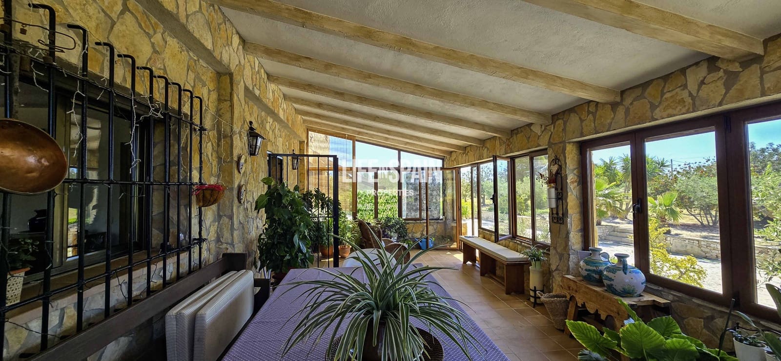 6 bedroom Finca/Country House for sale in L'Ametlla de Mar - € 640,000 (Ref: 9861216)