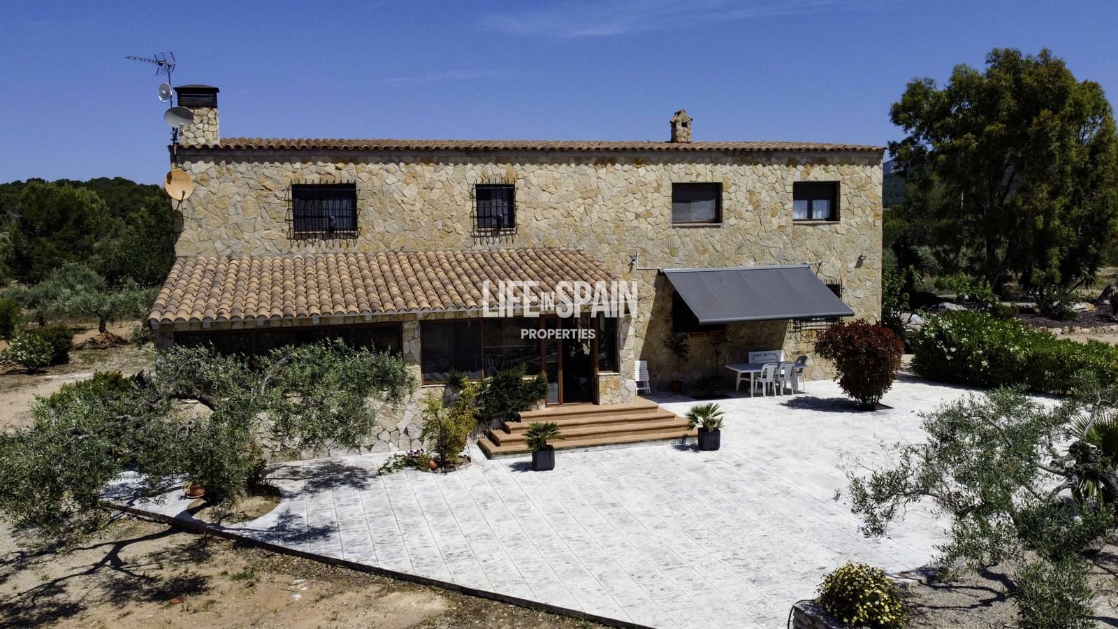 6 bedroom Finca/Country House for sale in L'Ametlla de Mar - € 640,000 (Ref: 9861216)