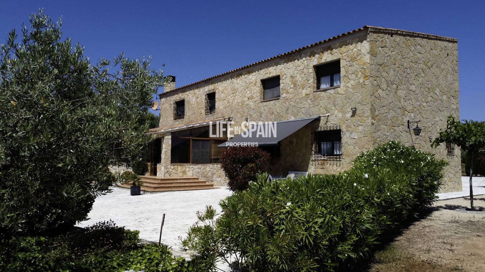 6 bedroom Finca/Country House for sale in L'Ametlla de Mar - € 640,000 (Ref: 9861216)