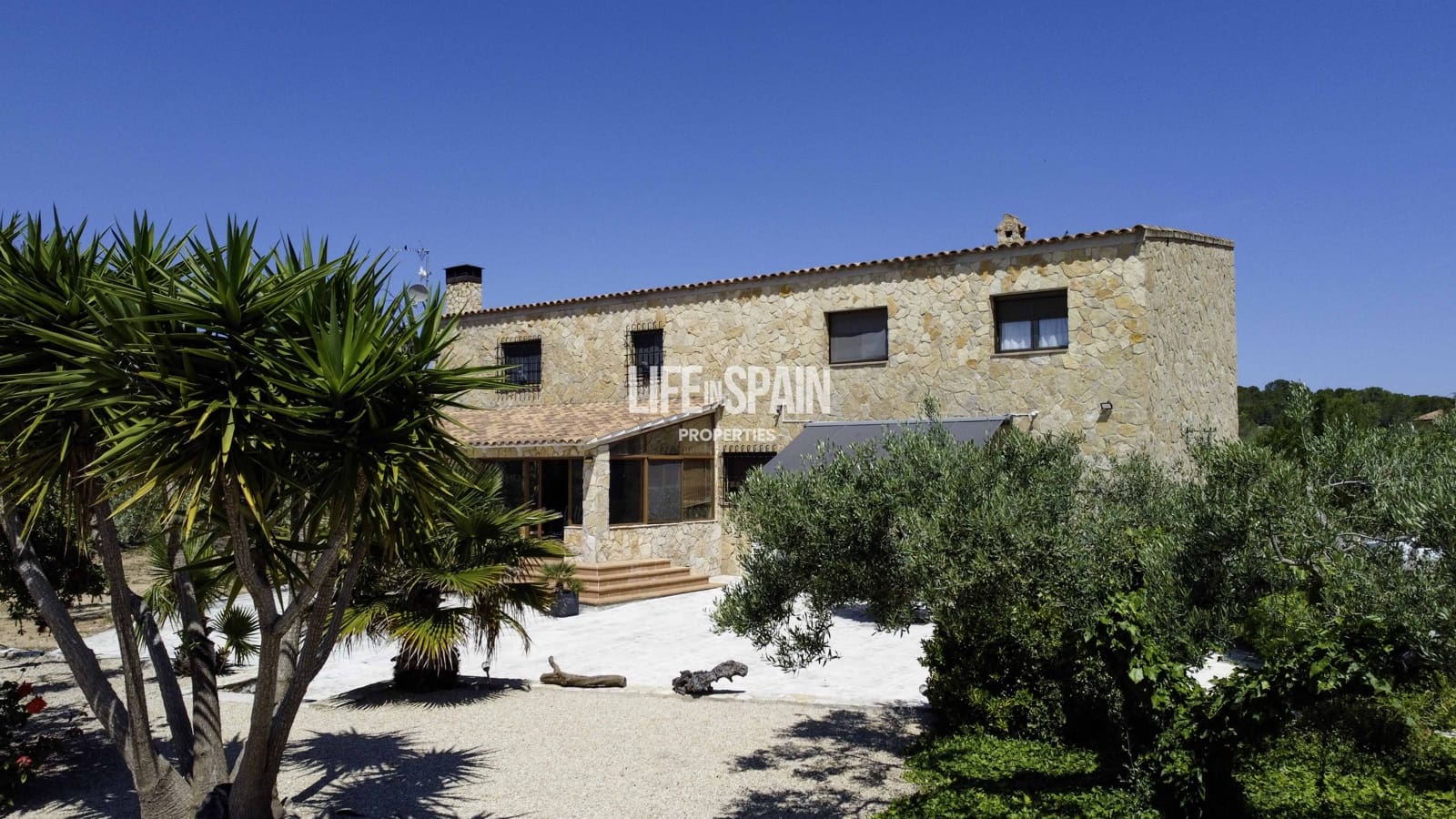 6 bedroom Finca/Country House for sale in L'Ametlla de Mar - € 640,000 (Ref: 9861216)