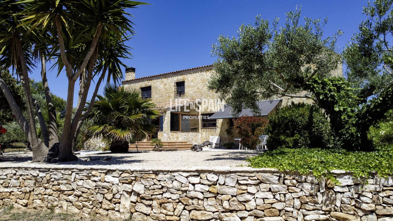 6 bedroom Finca/Country House for sale in L'Ametlla de Mar - € 640,000 (Ref: 9861216)