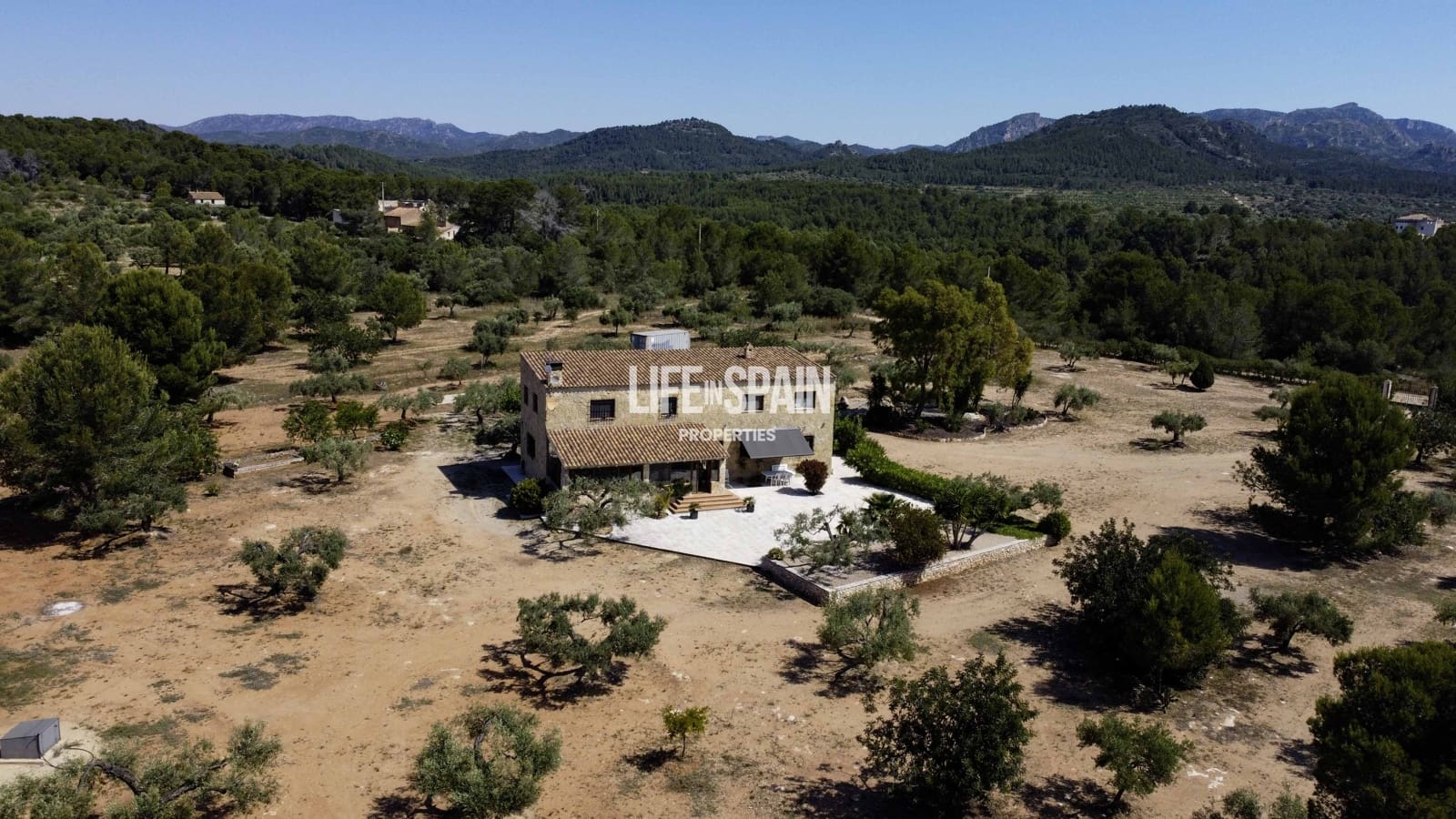 6 bedroom Finca/Country House for sale in L'Ametlla de Mar - € 640,000 (Ref: 9861216)