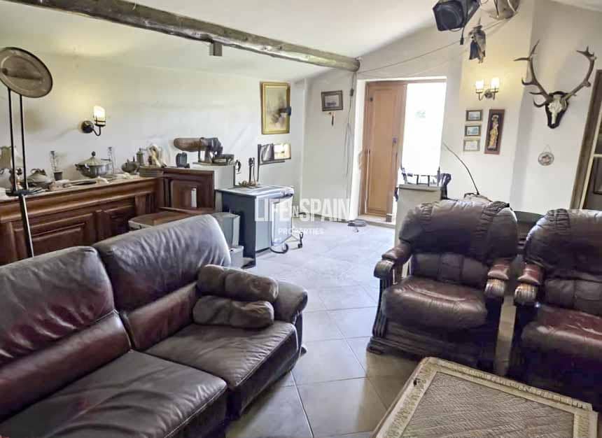 2 sovrum Finca/Hus på landet till salu i Ginestar - 160 000 € (Ref: 9893530)