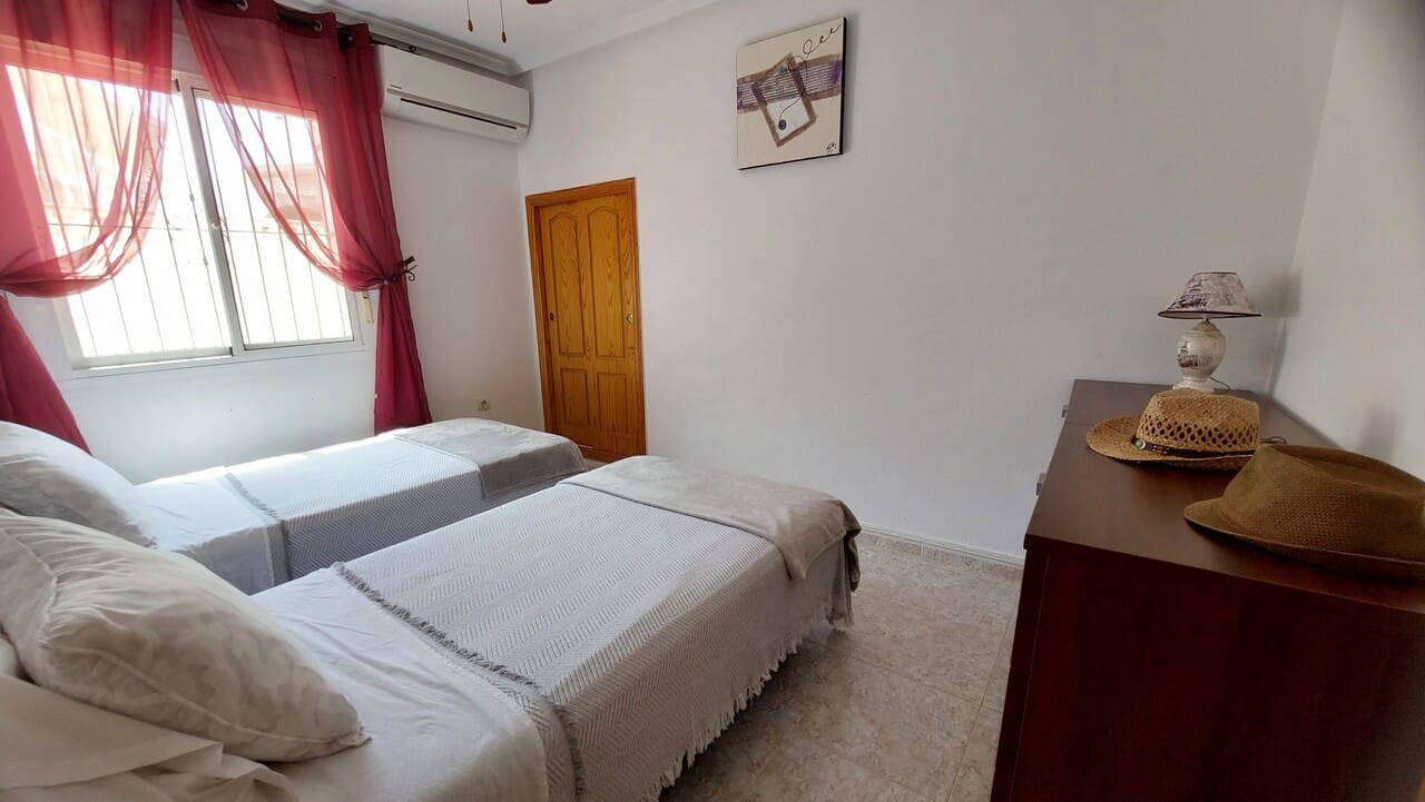 3 bedroom Villa for sale in Camposol with pool - € 274,995 (Ref: 10012588)