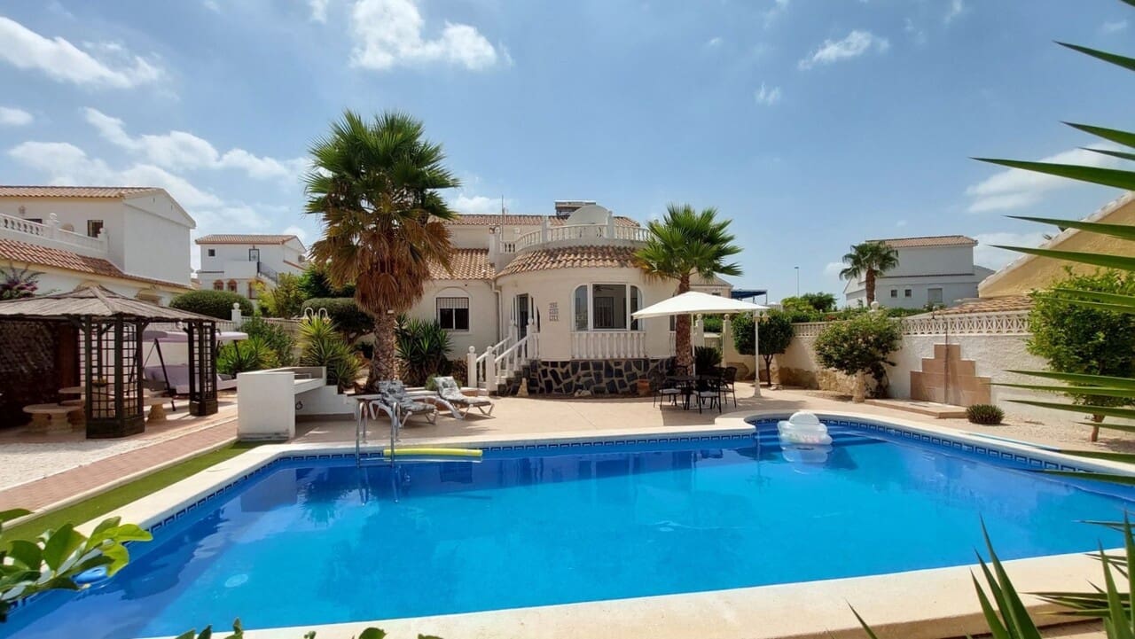 3 bedroom Villa for sale in Camposol with pool - € 274,995 (Ref: 10012588)
