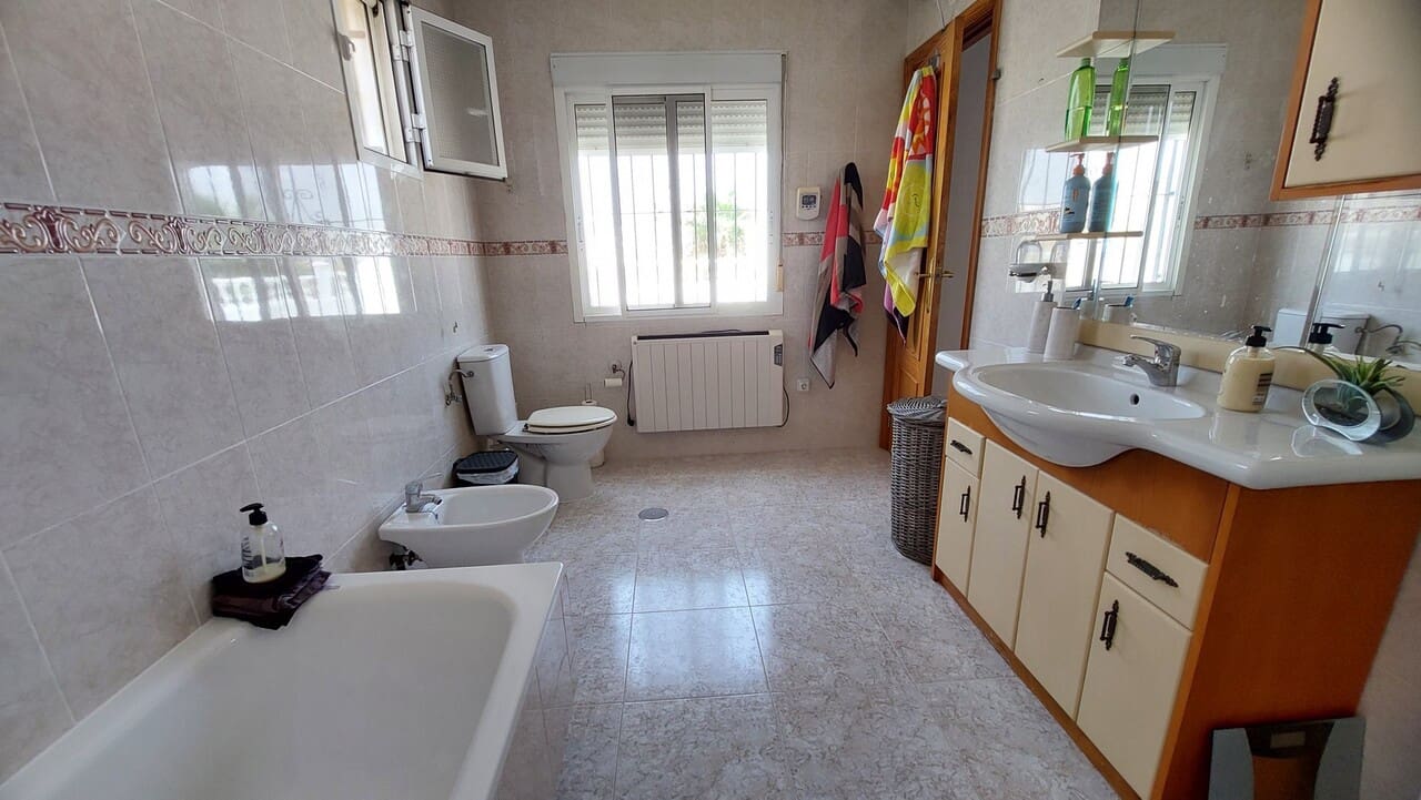 3 bedroom Villa for sale in Camposol with pool - € 274,995 (Ref: 10012588)
