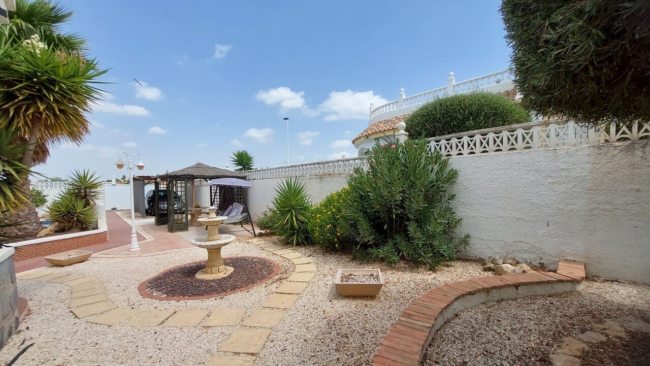 3 bedroom Villa for sale in Camposol with pool - € 274,995 (Ref: 10012588)