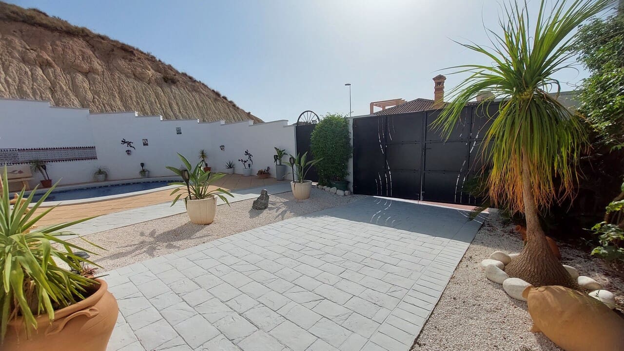 2 slaapkamer Villa te koop in Camposol met zwembad - € 214.995 (Ref: 10043546)