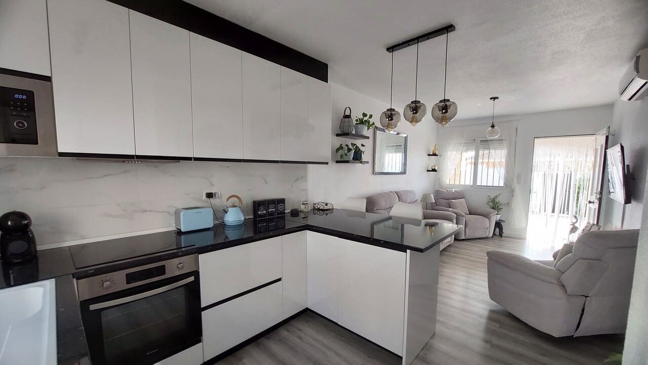 2 slaapkamer Villa te koop in Camposol met zwembad - € 214.995 (Ref: 10043546)