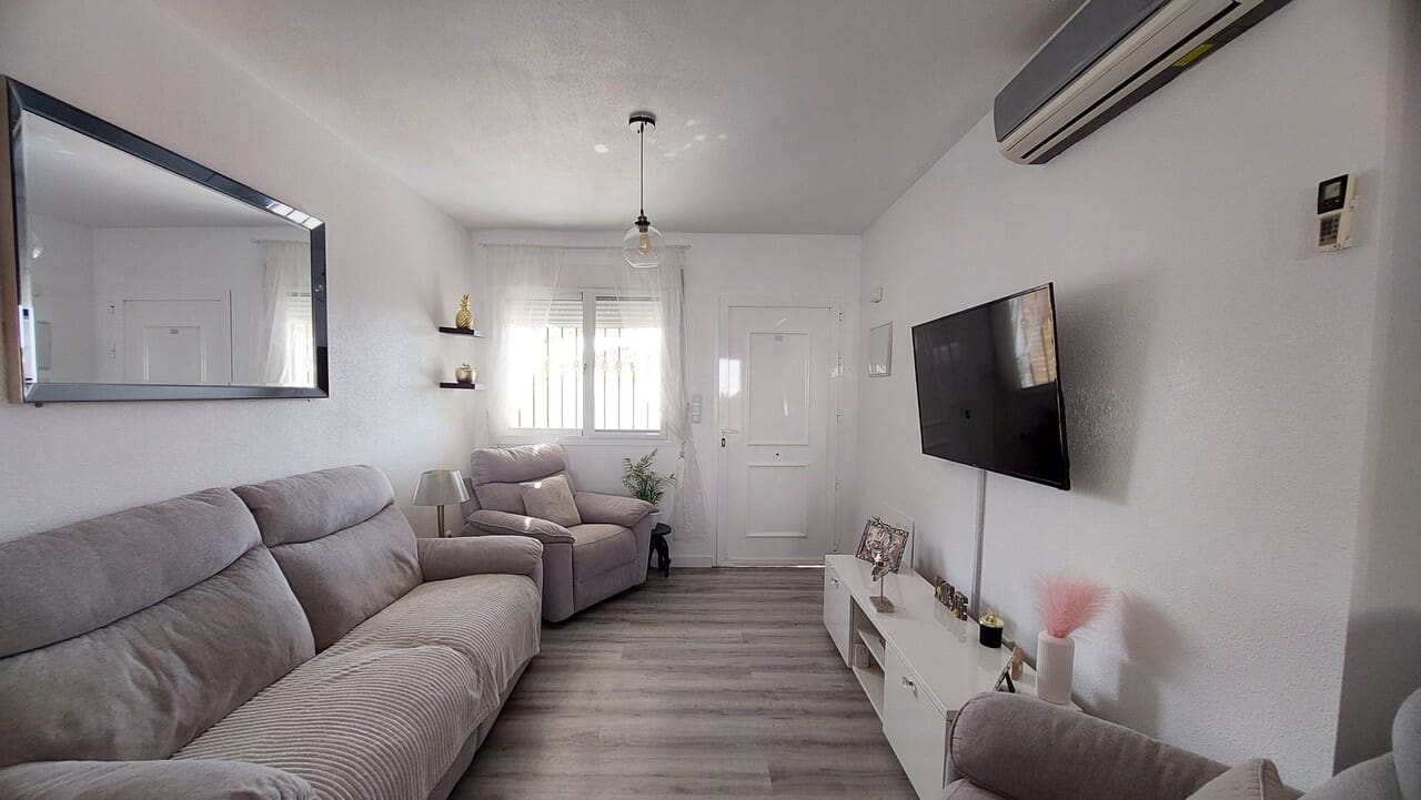 2 slaapkamer Villa te koop in Camposol met zwembad - € 214.995 (Ref: 10043546)