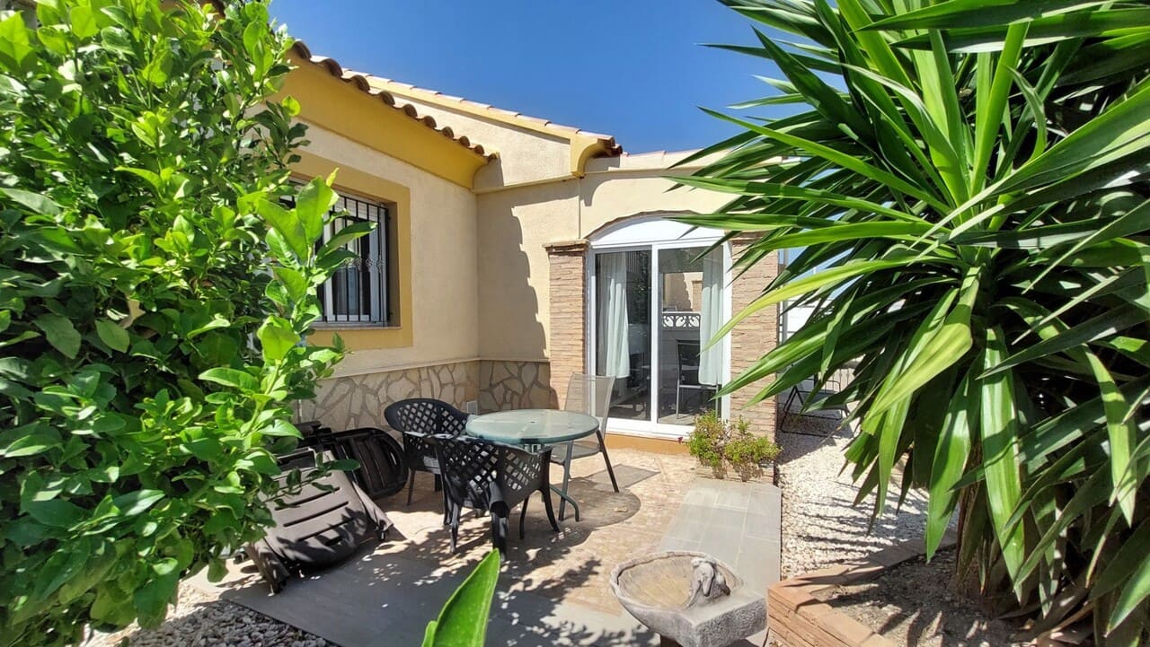 2 slaapkamer Villa te koop in Camposol met zwembad - € 149.995 (Ref: 10074495)