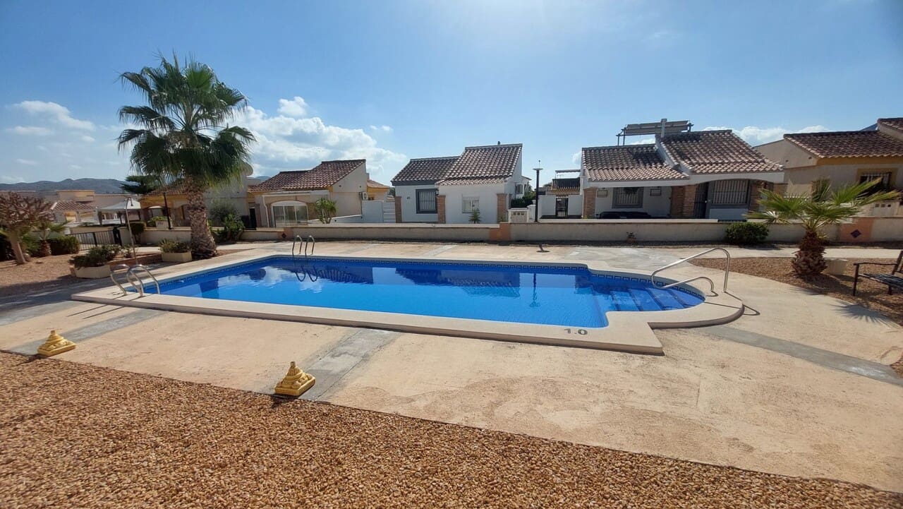 2 soveværelse Villa til salg i Camposol med swimmingpool garage - € 150.000 (Ref: 10185874)