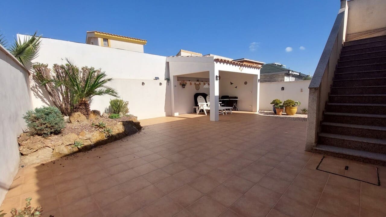 2 soveværelse Villa til salg i Camposol med swimmingpool garage - € 150.000 (Ref: 10185874)