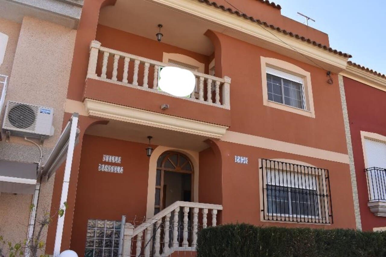 6 bedroom Villa for sale in Puerto de Mazarron with garage - € 197,995 (Ref: 7660054)