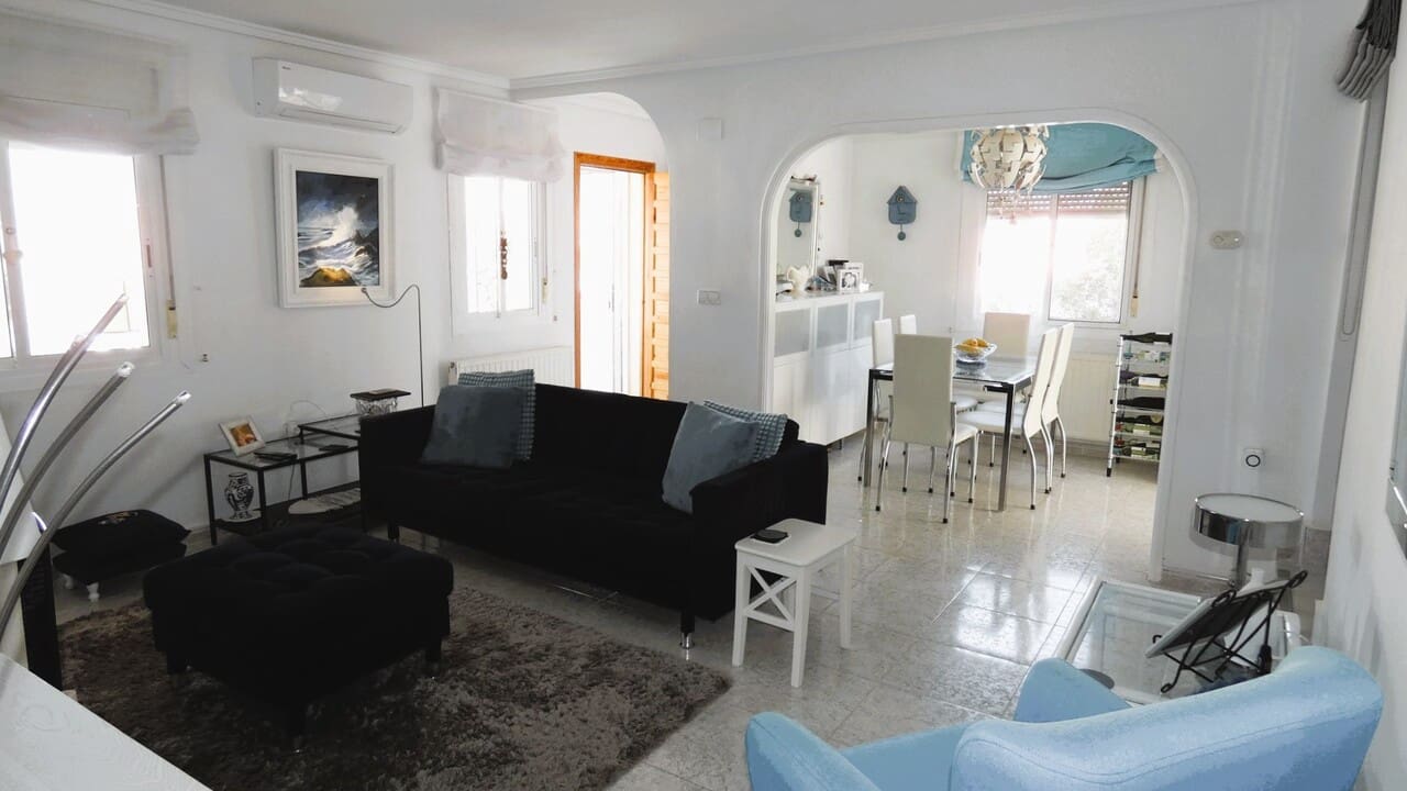 5 bedroom Villa for sale in Mazarron with pool - € 329,995 (Ref: 8742304)