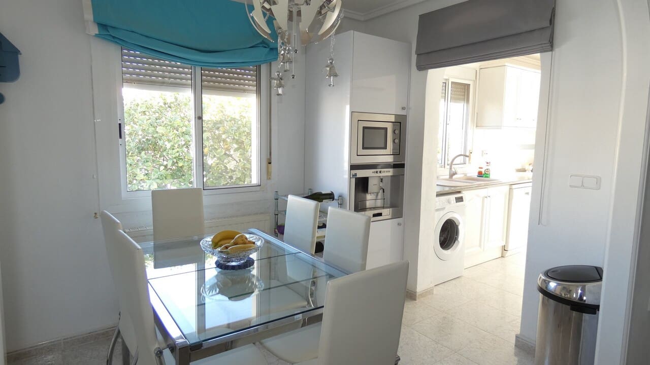5 bedroom Villa for sale in Mazarron with pool - € 329,995 (Ref: 8742304)