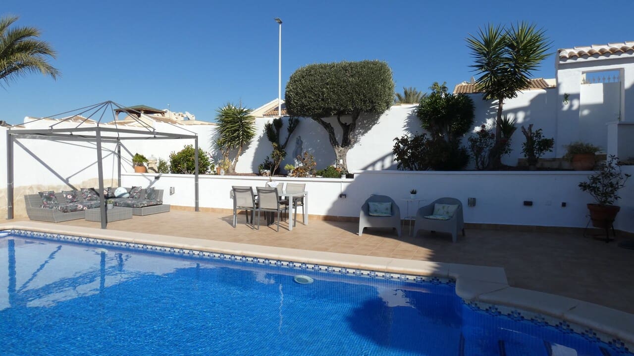 5 bedroom Villa for sale in Mazarron with pool - € 329,995 (Ref: 8742304)