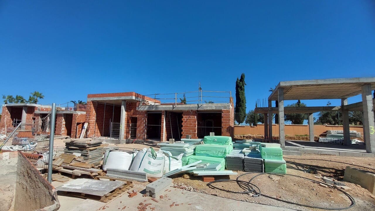 3 bedroom Villa for sale in Condado de Alhama with pool - € 318,500 (Ref: 8810628)