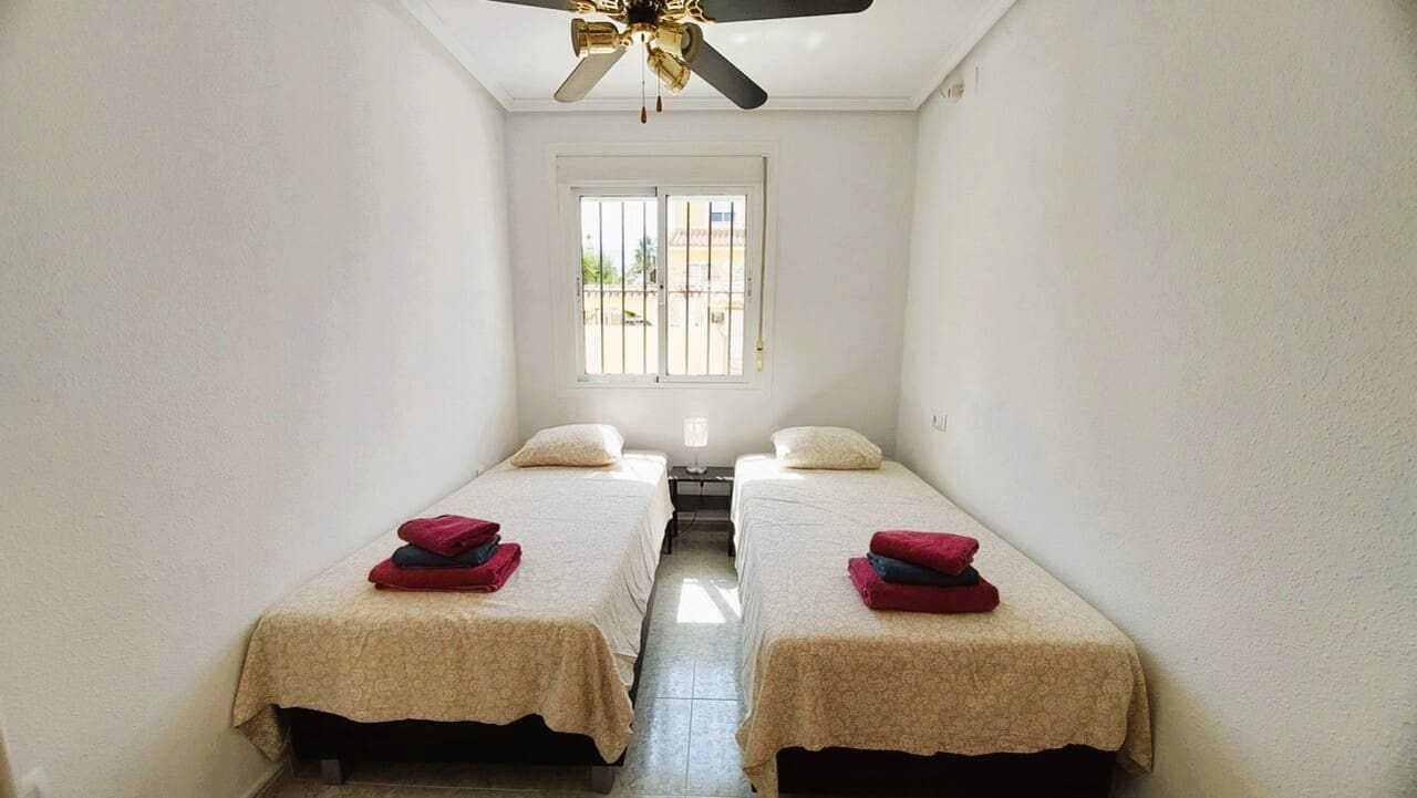 3 soveværelse Villa til salg i Camposol med swimmingpool - € 292.500 (Ref: 8938316)