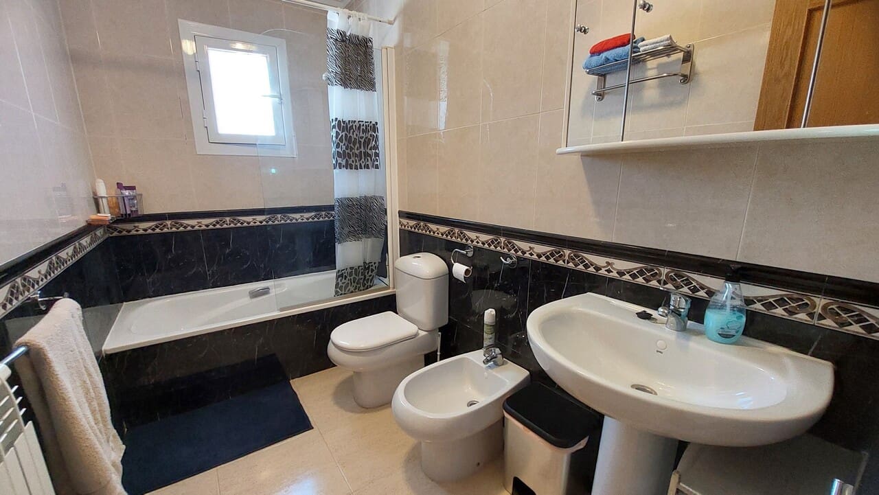 3 soveværelse Villa til salg i Camposol med swimmingpool - € 265.000 (Ref: 9101271)