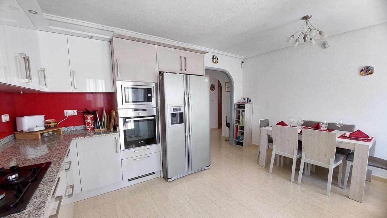 3 soveværelse Villa til salg i Camposol med swimmingpool - € 265.000 (Ref: 9101271)