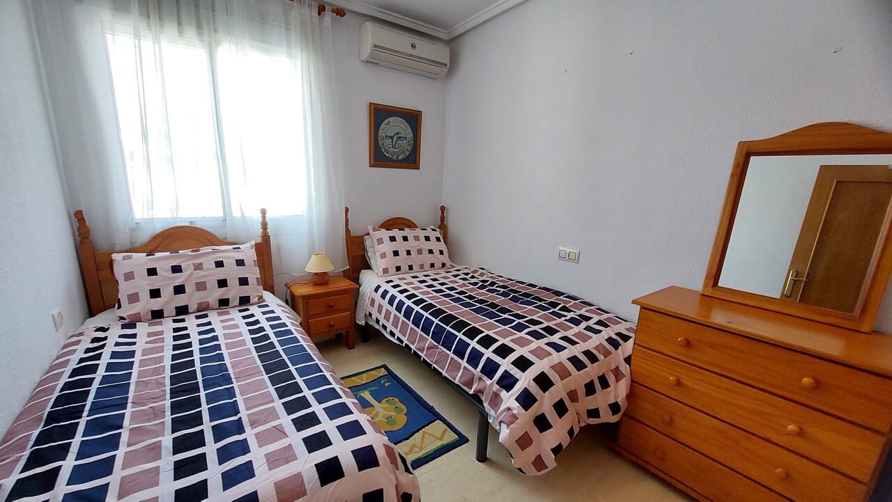 3 soveværelse Villa til salg i Camposol med swimmingpool - € 265.000 (Ref: 9101271)