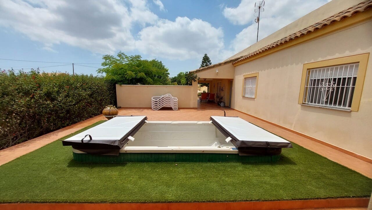 4 chambre Villa/Maison à vendre à La Majada avec garage - 299 995 € (Ref: 9110817)