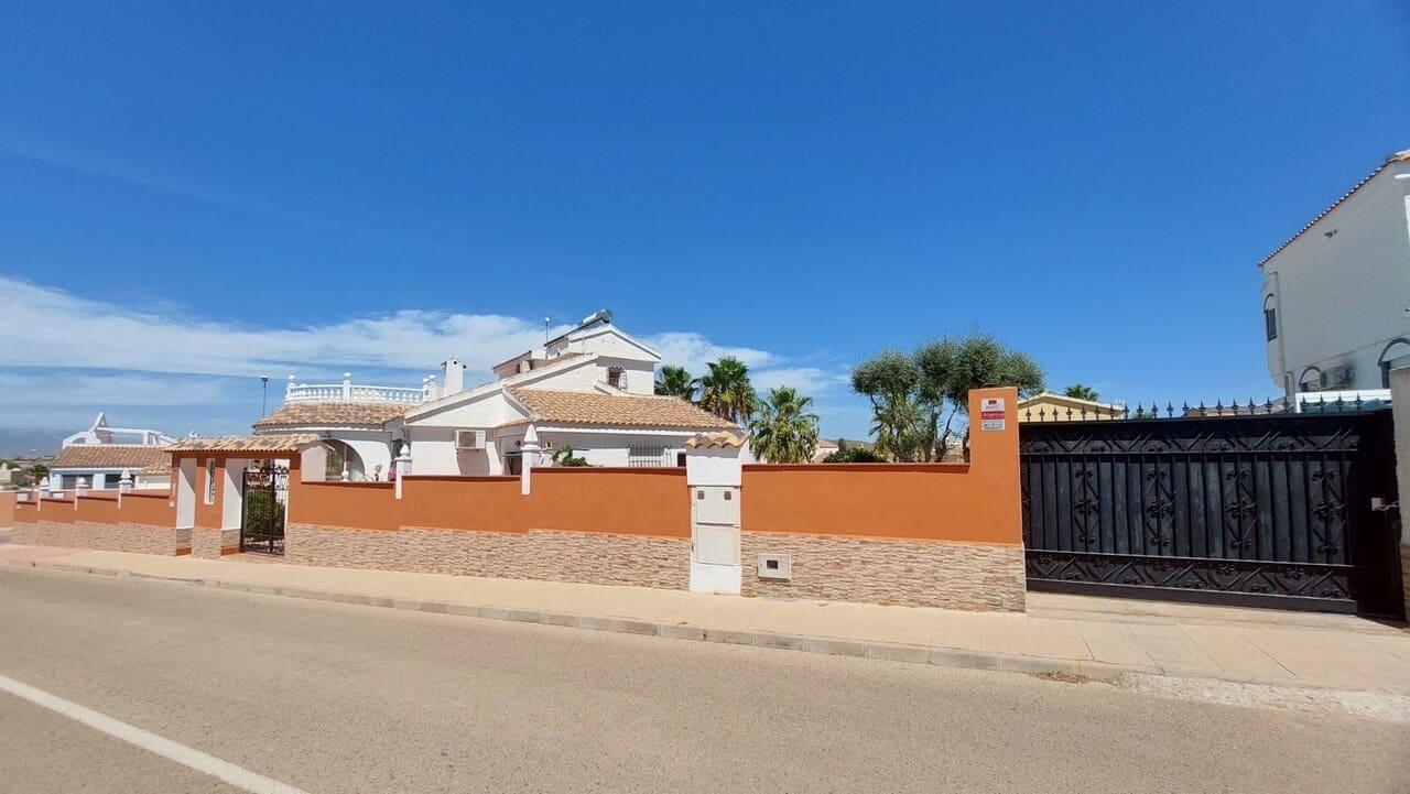 3 bedroom Villa for sale in Mazarron with pool garage - € 322,900 (Ref: 9207611)