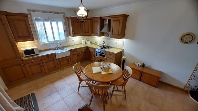 4 soveværelse Byhus til salg i La Pinilla, Fuente Alamo de Murcia - € 99.995 (Ref: 9235175)