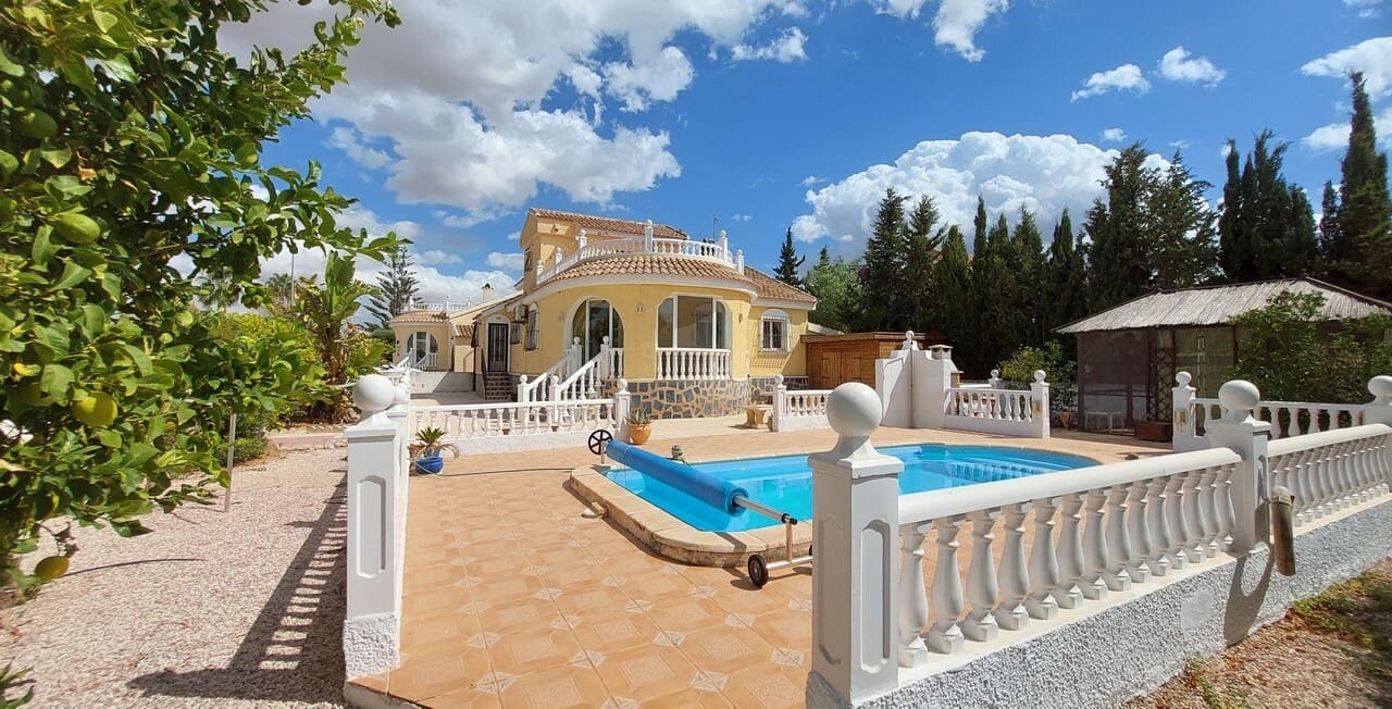 3 soveværelse Villa til salg i Camposol med swimmingpool - € 280.000 (Ref: 9254340)