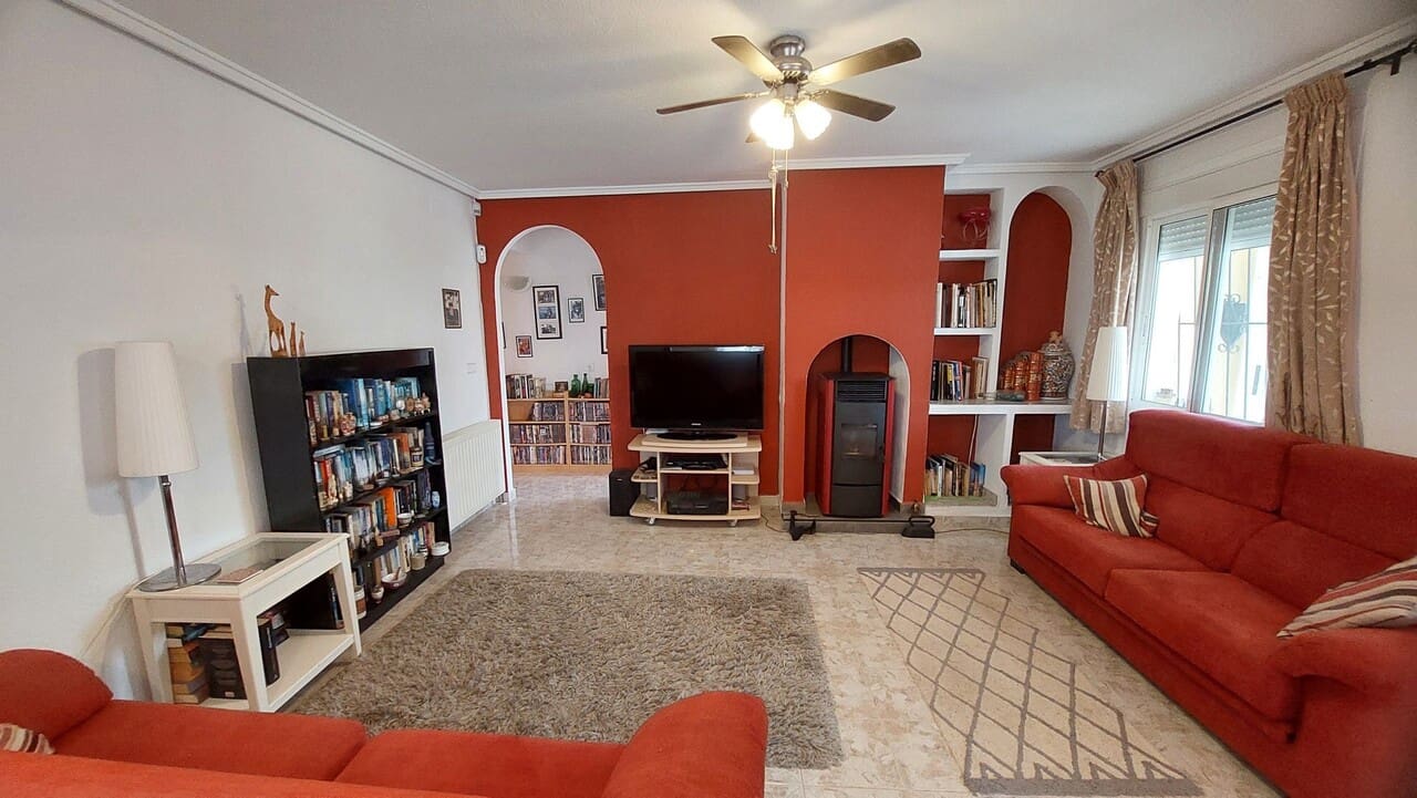 3 soveværelse Villa til salg i Camposol med swimmingpool - € 280.000 (Ref: 9254340)