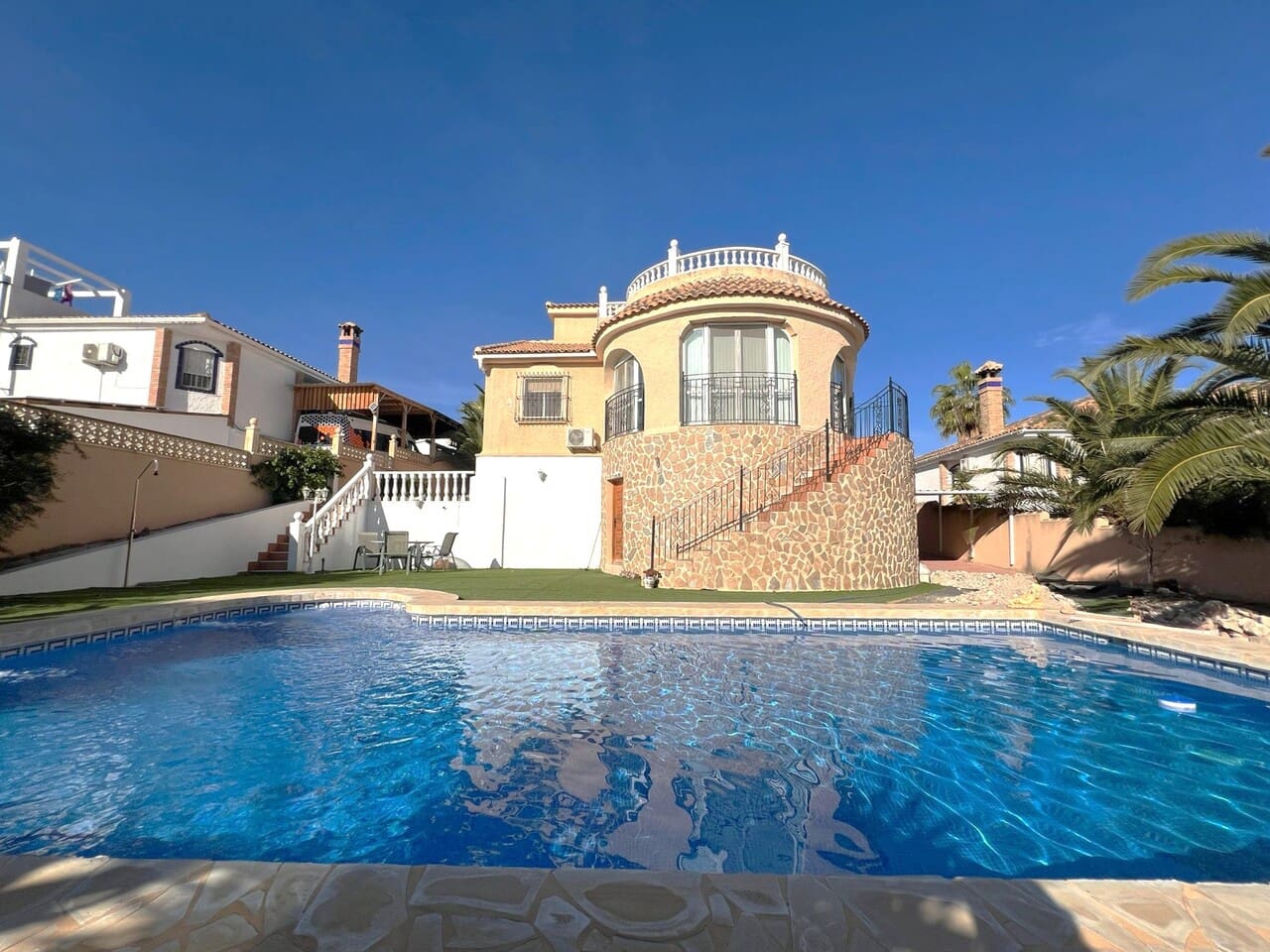 3 bedroom Villa for sale in Mazarron with pool garage - € 160,000 (Ref: 9447234)