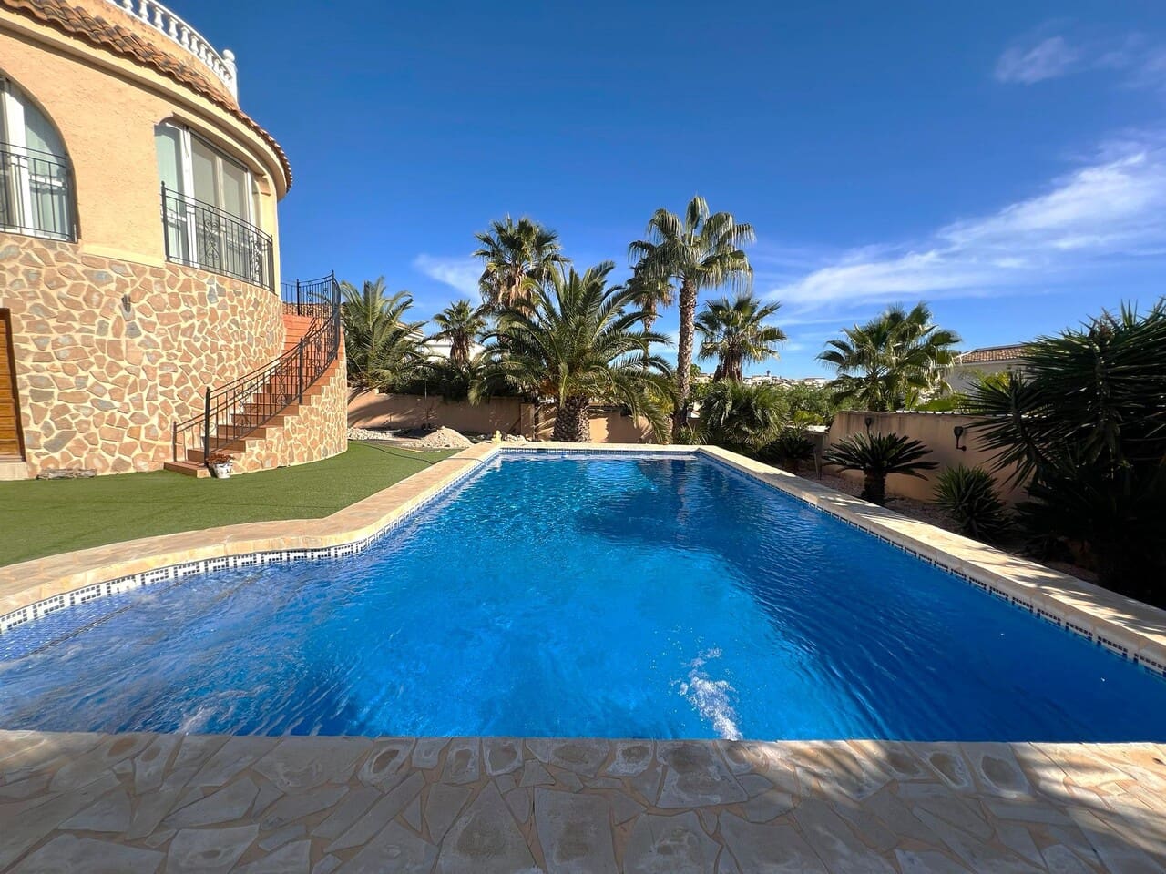 3 bedroom Villa for sale in Mazarron with pool garage - € 160,000 (Ref: 9447234)