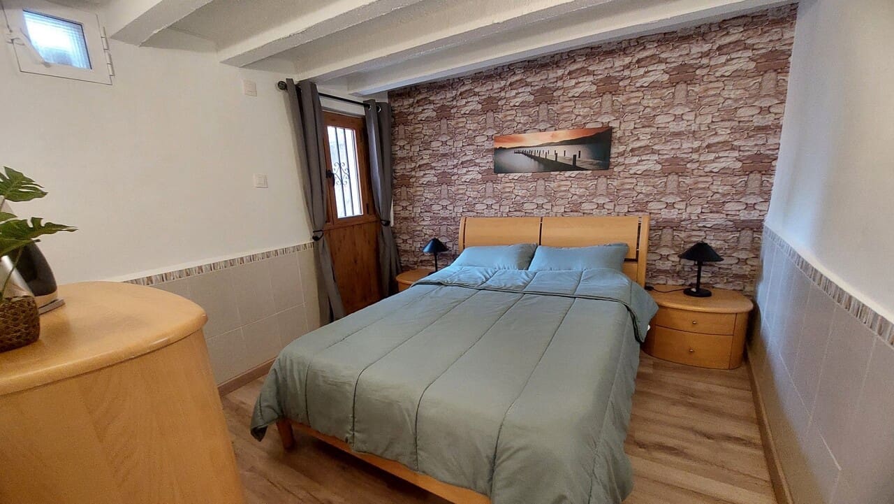 4 bedroom Villa for sale in El Pareton - € 185,000 (Ref: 9510344)