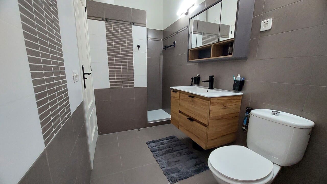 4 bedroom Villa for sale in El Pareton - € 185,000 (Ref: 9510344)