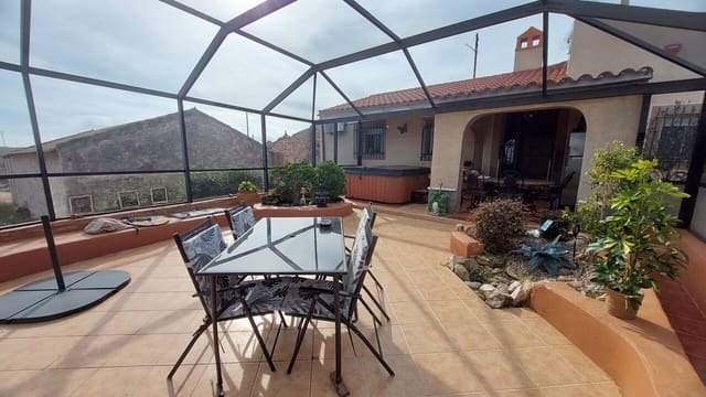 4 bedroom Villa for sale in El Pareton, Totana - € 185,000 (Ref: 9510344)