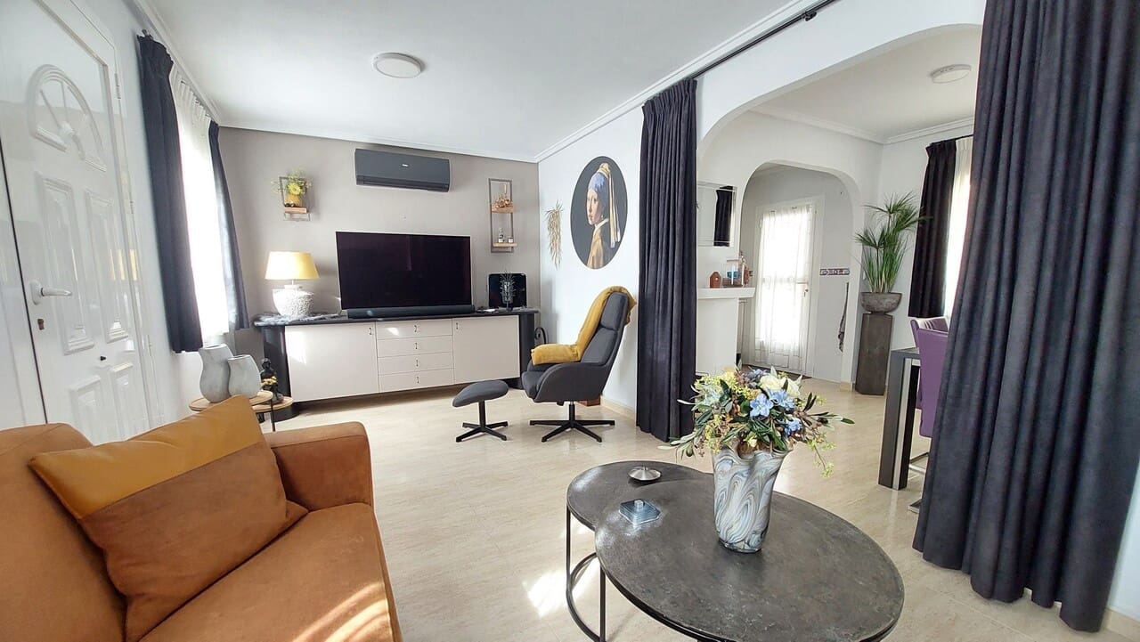 2 slaapkamer Halfvrijstaande villa te koop in Camposol - € 119.995 (Ref: 9579205)