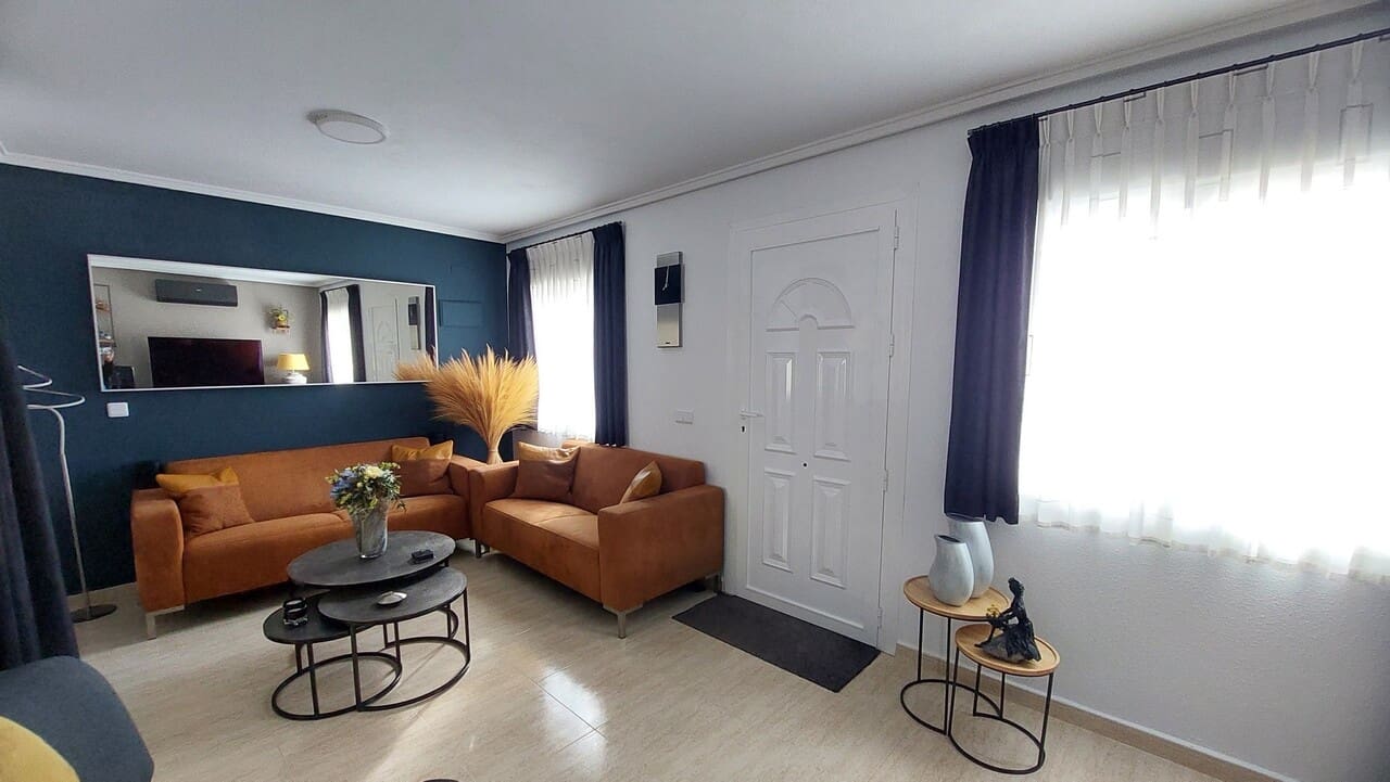 2 slaapkamer Halfvrijstaande villa te koop in Camposol - € 119.995 (Ref: 9579205)