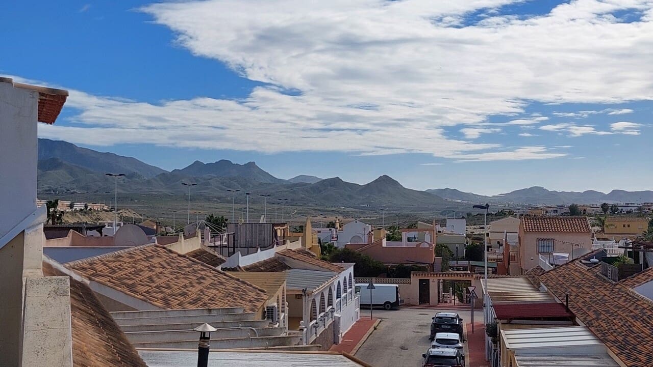 2 slaapkamer Halfvrijstaande villa te koop in Camposol - € 119.995 (Ref: 9579205)